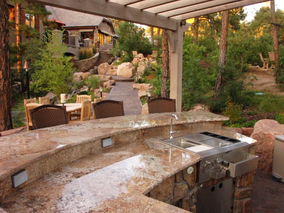 Outdoor Countertop Materials: Which Type Is Right for You?