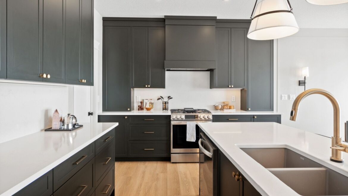 Do I Need a New Counter? Signs for a Countertop Replacement